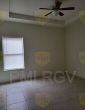 407 N Lotto Ln in Edinburg, TX - Building Photo - Building Photo