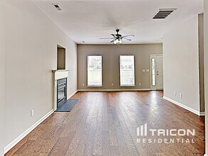 8716 Rozumny Dr in Charlotte, NC - Building Photo - Building Photo