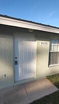 5439 Sago Ave in Ft. Myers, FL - Building Photo