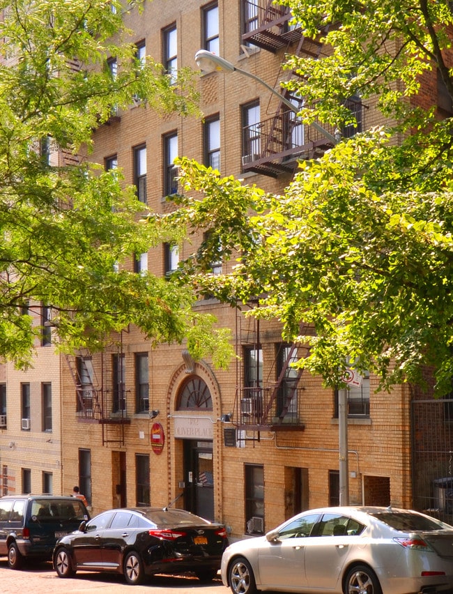 392 Oliver Place in Bronx, NY - Foto de edificio - Building Photo