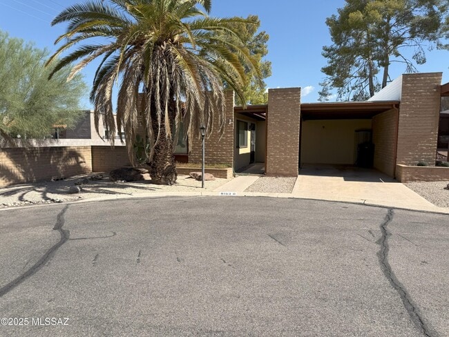 9153 E Broadway Blvd in Tucson, AZ - Building Photo - Building Photo