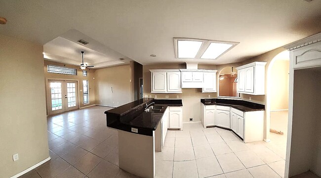 2200 N 48th St in McAllen, TX - Building Photo - Building Photo