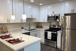 1000 Sibley Apt Homes in Folsom, CA - Building Photo