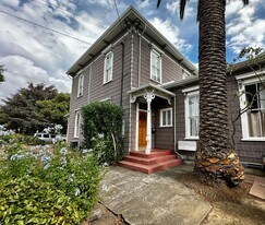 190 W K St in Benicia, CA - Building Photo