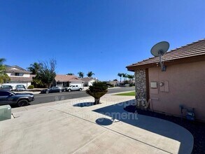 27081 School Park Dr in Menifee, CA - Building Photo - Building Photo