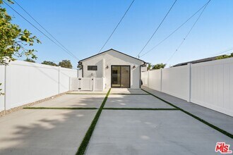 12257 Collins St in Los Angeles, CA - Building Photo - Building Photo