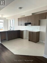 513 Oldenburg Ave in Ottawa, ON - Building Photo - Building Photo