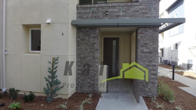 2134 Stellar Way in Chula Vista, CA - Building Photo - Building Photo