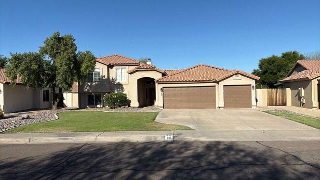 property at 86 W Calle de Caballos
