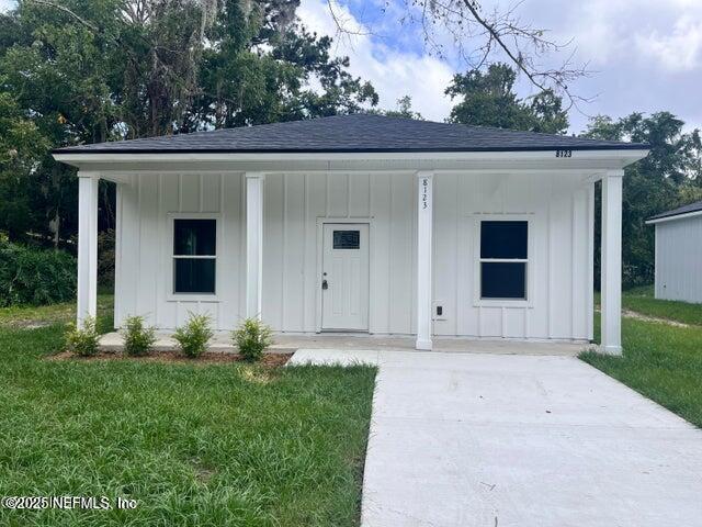 8123 Siskin Ave in Jacksonville, FL - Building Photo