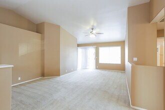 2030 N 87th Dr in Phoenix, AZ - Building Photo - Building Photo