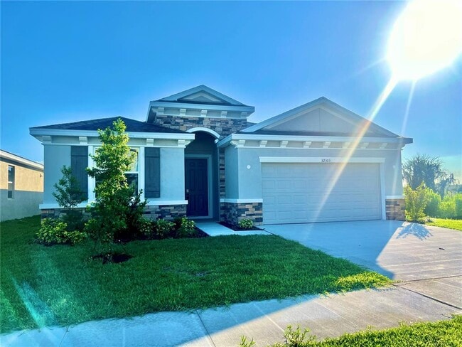 32303 Rosepine Blvd in Wesley Chapel, FL - Foto de edificio - Building Photo