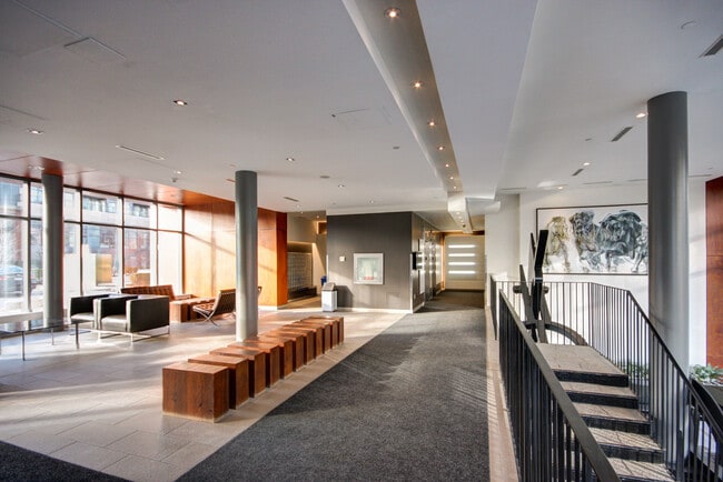 15-915 Brunel Ct in Toronto, ON - Building Photo - Building Photo