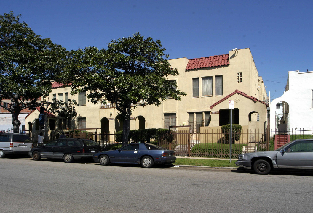 4057 W 28th St in Los Angeles, CA - Building Photo