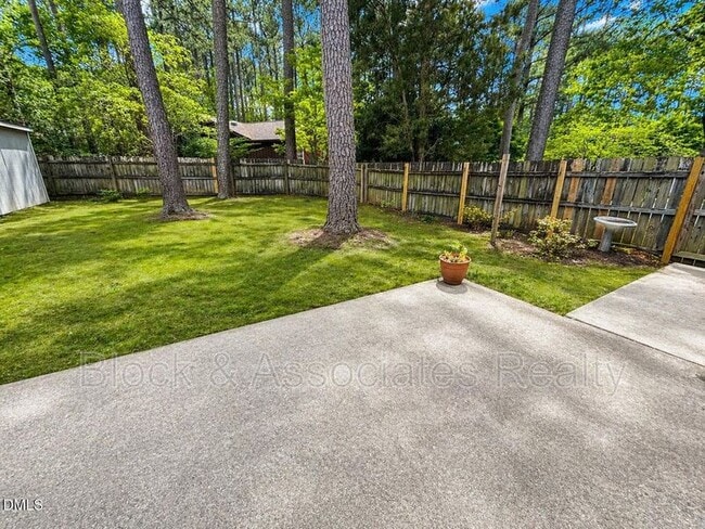 200 Westbrook Dr in Raleigh, NC - Building Photo - Building Photo