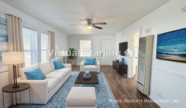 420 W Lynn St in Slaton, TX - Foto de edificio - Building Photo