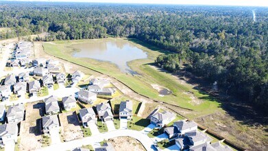 247 Forest W St in Magnolia, TX - Building Photo - Building Photo