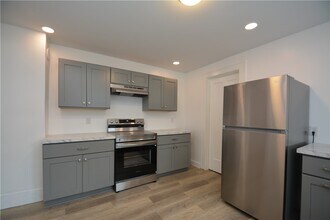 34 Terrace Park in Rochester, NY - Building Photo - Building Photo