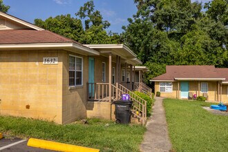 HIGHLAND COTTAGE in Tallahassee, FL - Building Photo - Building Photo