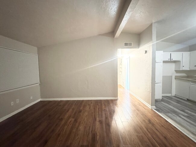 616 NW 92nd St in Oklahoma City, OK - Building Photo - Building Photo