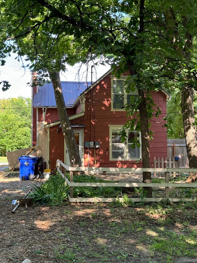 418 S 3rd St in Lindsborg, KS - Building Photo - Building Photo