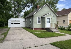 211 N Washington St in Aberdeen, SD - Building Photo