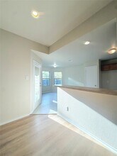 715 Hallvale Dr in White Settlement, TX - Foto de edificio - Building Photo