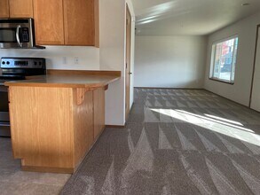 2495 Harvester Loop in East Wenatchee, WA - Foto de edificio - Building Photo