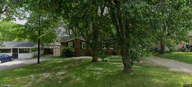 204 Warwick Ave in Columbia, TN - Building Photo