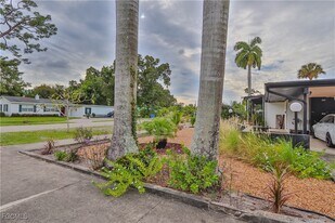 3666 Princeton St in Ft. Myers, FL - Building Photo