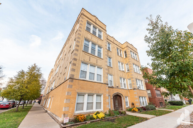 property at 4333 N Campbell Ave