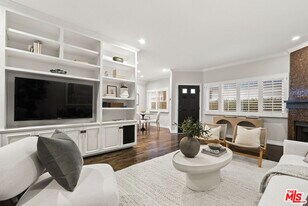 830 17th St in Santa Monica, CA - Building Photo