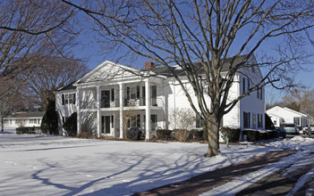 Jeremiah Vail House in Southold, NY - Foto de edificio - Building Photo