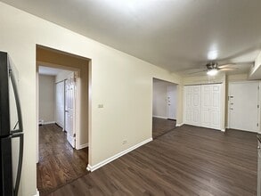 622 Lincoln Ave, Unit 30G in Addison, IL - Foto de edificio - Building Photo