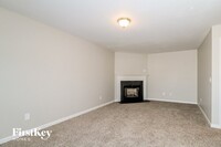 699 Hitchcock Way photo'