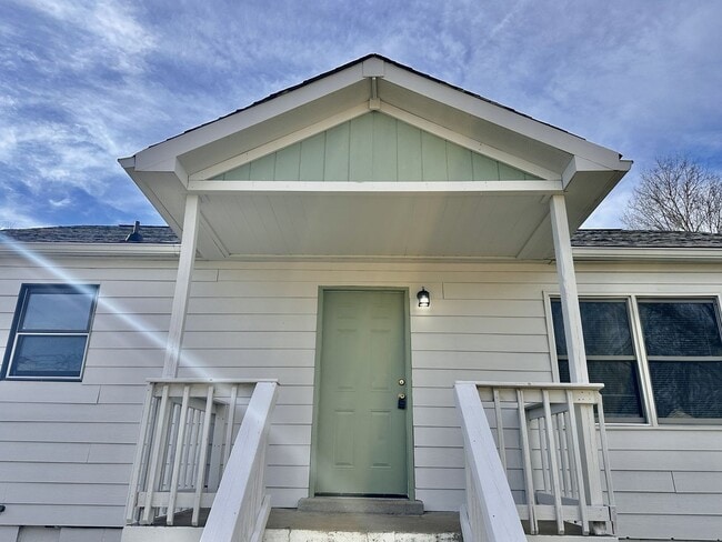 914 W Happy Hollow Dr in Clarksville, TN - Building Photo - Building Photo