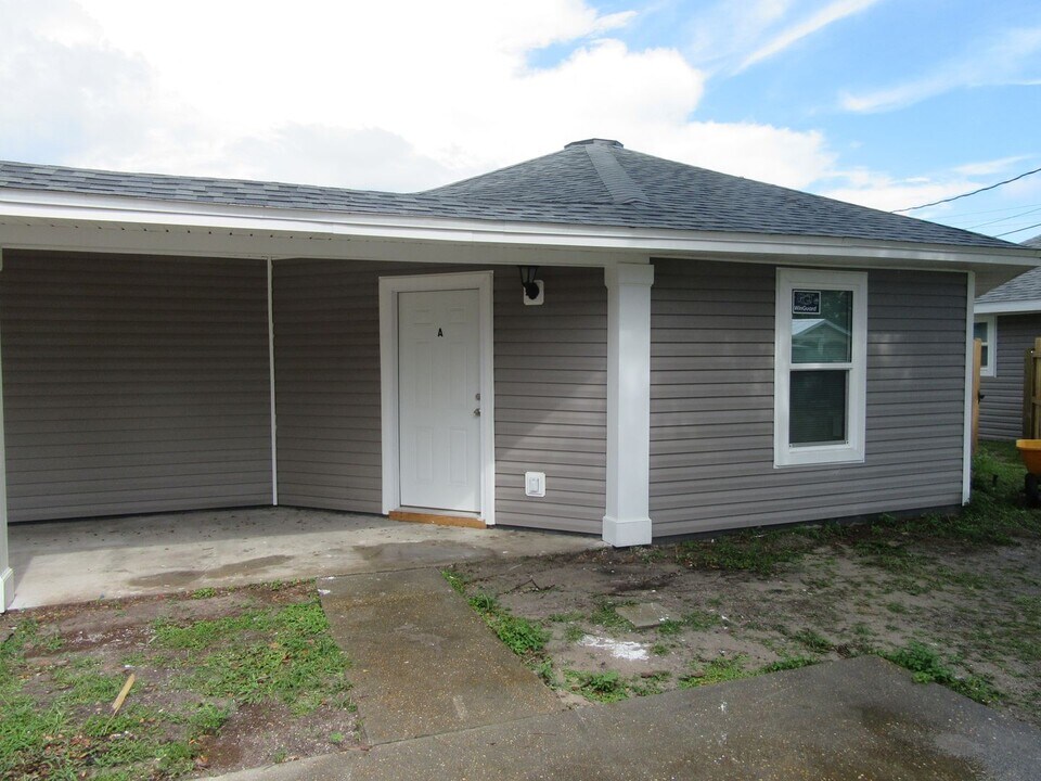 1302 Grace Ave in Panama City, FL - Building Photo