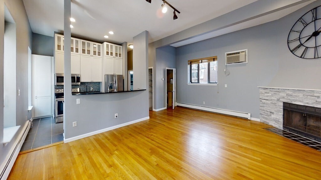 11 Appleton St in Boston, MA - Building Photo