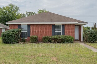 6000 Aldersbrook Ct in Montgomery, AL - Building Photo