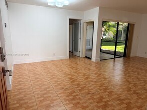 11509 NW 10th St in Pembroke Pines, FL - Building Photo - Building Photo