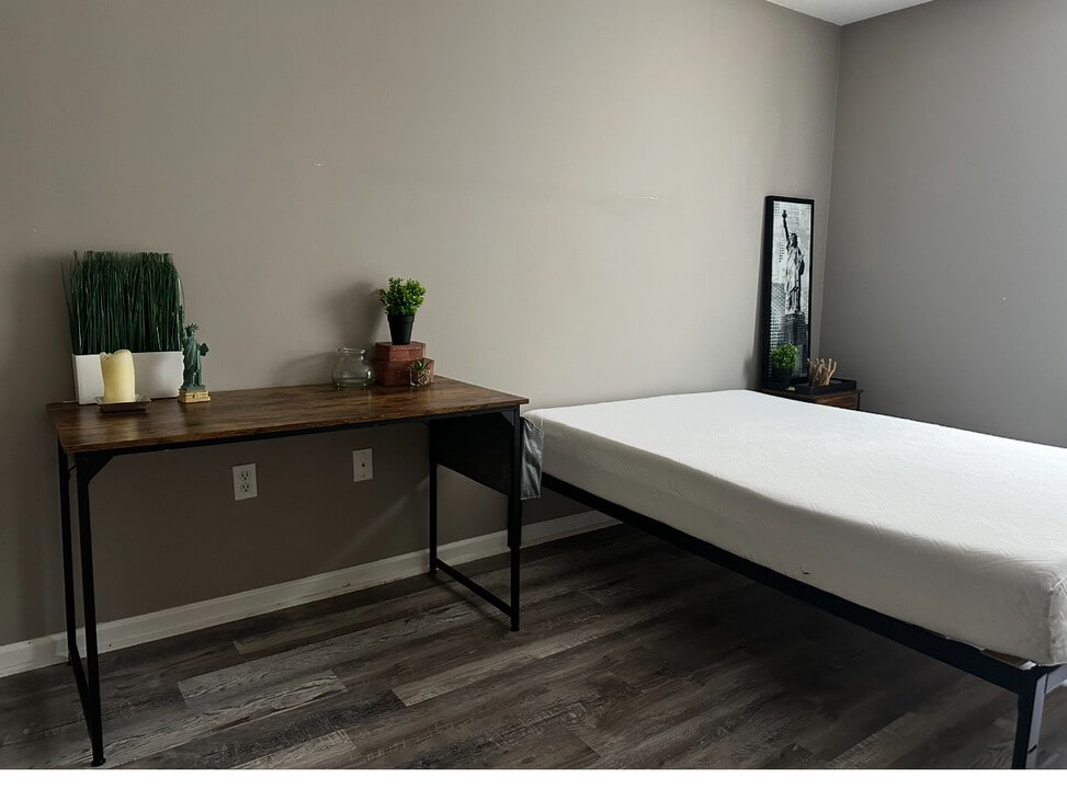 327 Essex St, Unit Harrison share space in Harrison, NJ - Foto de edificio