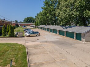 Emerald Village Apartments in Willoughby, OH - Building Photo - Building Photo