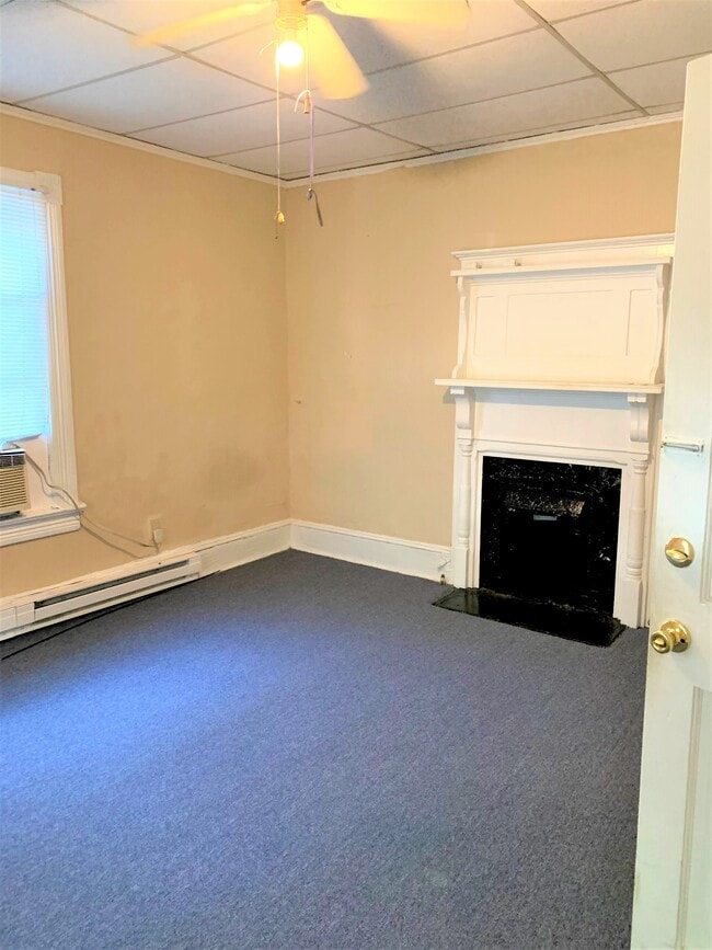 997 Curran St NW, Unit A in Atlanta, GA - Foto de edificio - Building Photo