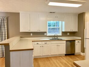 4442 Keenly Valley Dr NE in Buford, GA - Building Photo - Building Photo