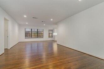 6433 Ravendale Ln in Dallas, TX - Building Photo - Building Photo