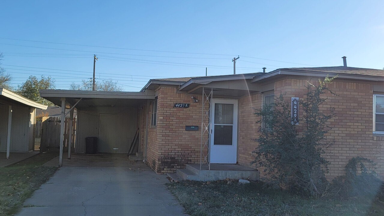 4429 31st St-Unit -A in Lubbock, TX - Building Photo