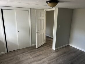 422 Reservoir St, Unit E in Norton, MA - Building Photo - Building Photo
