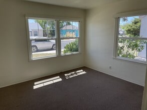 340 E Stillwater Ave in Fallon, NV - Building Photo - Building Photo