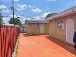 4115 SW 108th Ave in Miami, FL - Building Photo - Building Photo