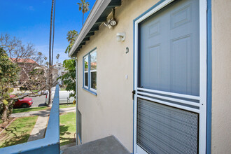 1034 5th St in Santa Monica - 5 blocks to ... in Santa Monica, CA - Building Photo - Building Photo